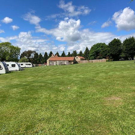 Bank Top Camping-North York Moors With Pitches For Caravans, Camper Vans And Tents Hotel Pickering Exterior foto