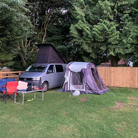 Bank Top Camping-North York Moors With Pitches For Caravans, Camper Vans And Tents Hotel Pickering Exterior foto
