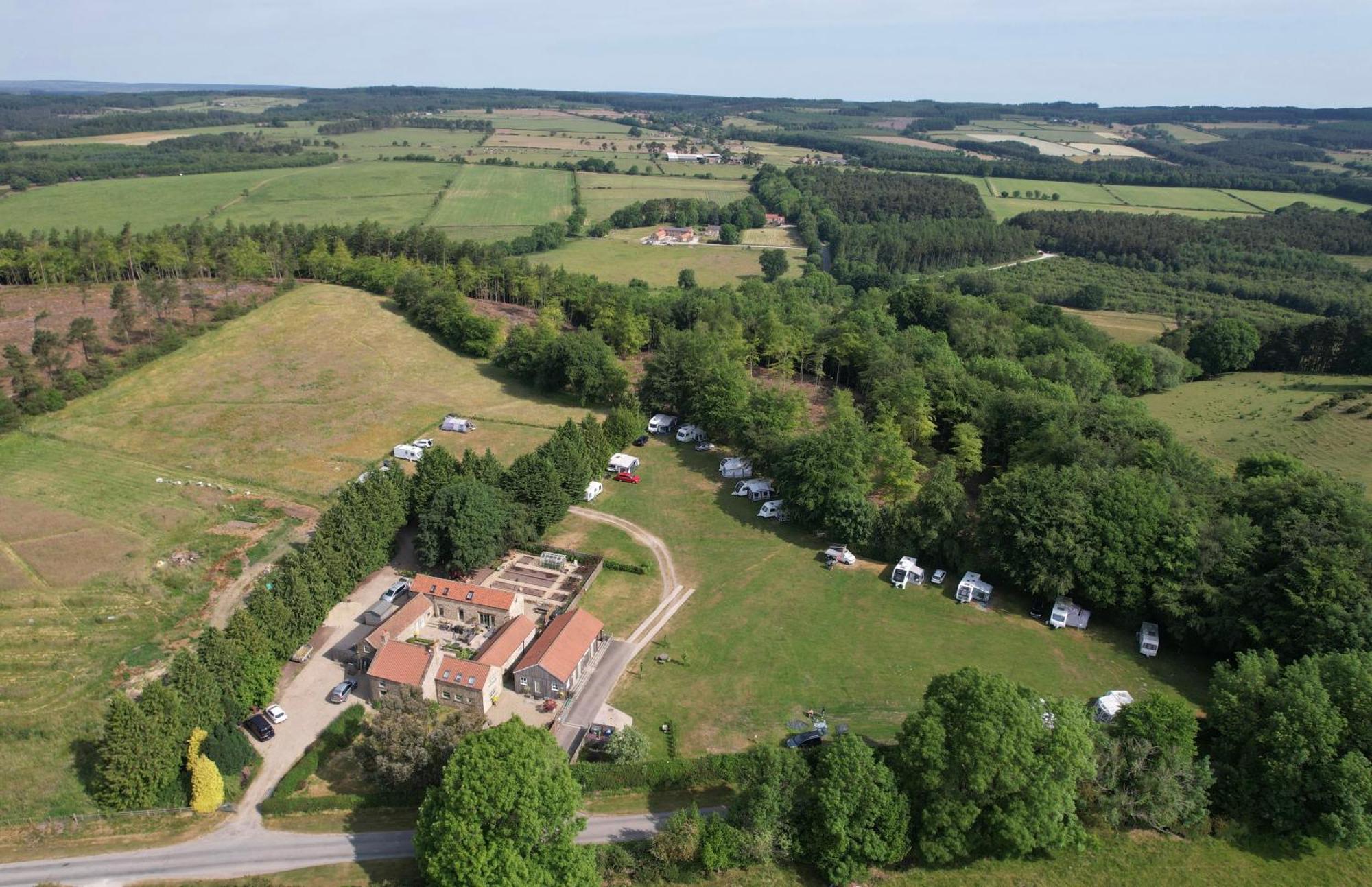 Bank Top Camping-North York Moors With Pitches For Caravans, Camper Vans And Tents Hotel Pickering Exterior foto
